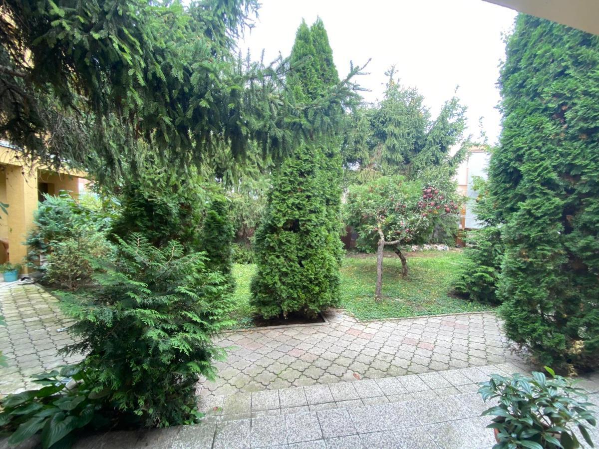Penzion Oaza Trnava Bagian luar foto
