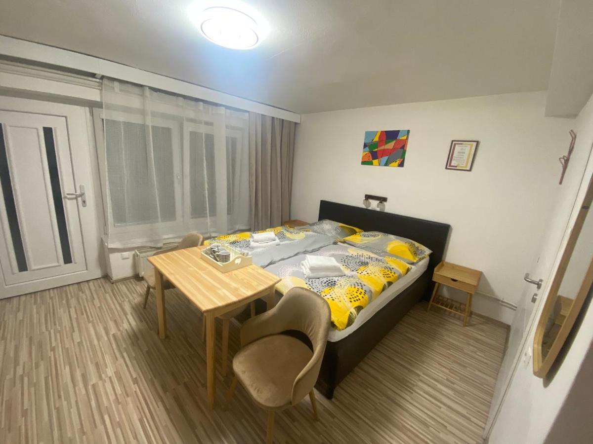 Penzion Oaza Trnava Bagian luar foto