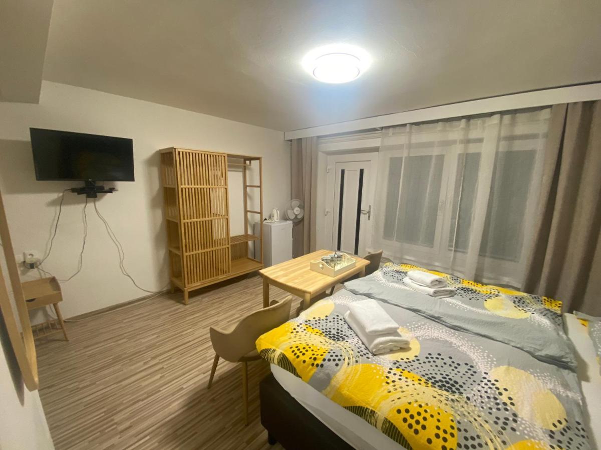 Penzion Oaza Trnava Bagian luar foto