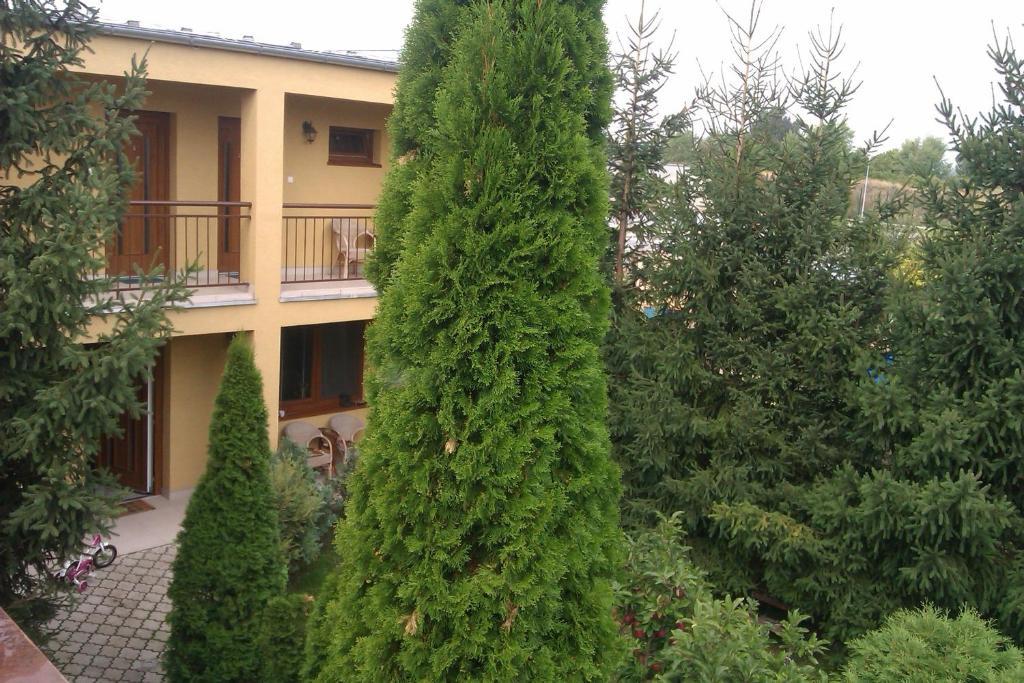 Penzion Oaza Trnava Bagian luar foto